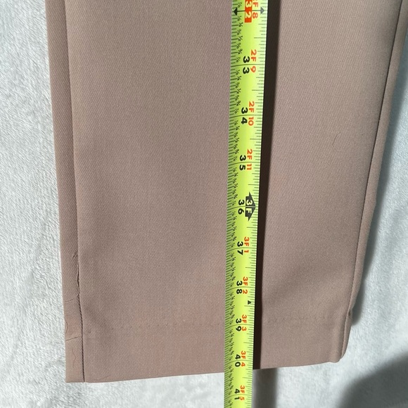 NEW Calvin Klein Men's Modern Stretch Wrinkle Resistant Chino Pants in Slim Fit - Picture 9 of 12